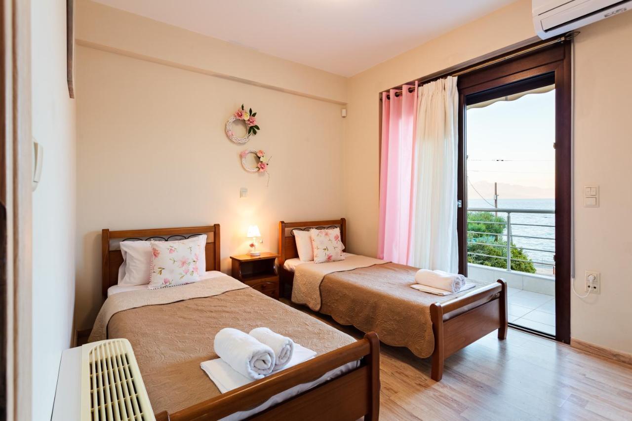 Seaside Getaway - Aelia Villa'S Dreamy Paradise Petalídhion Exteriör bild